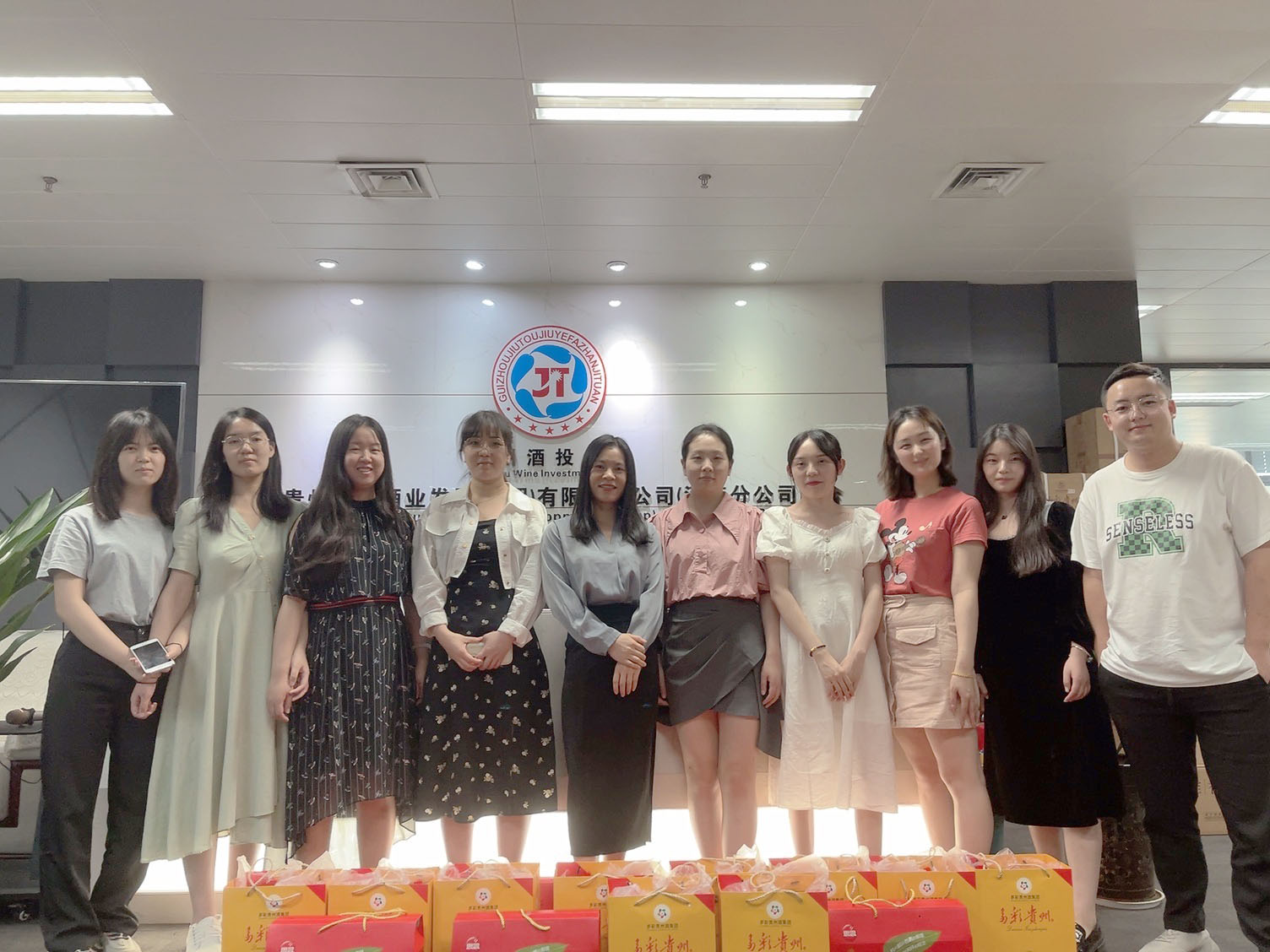 1654155018199464.jpg 行政部门.jpg