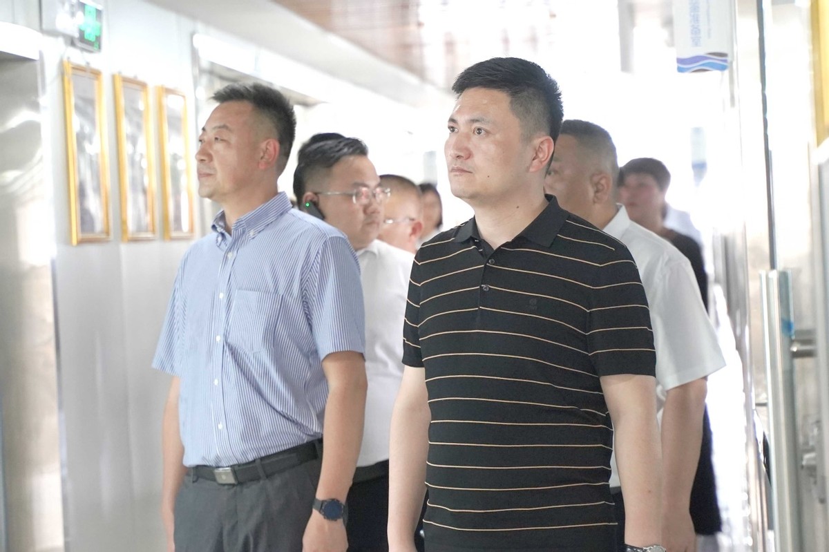 1655177030189842.jpg 2.jpg