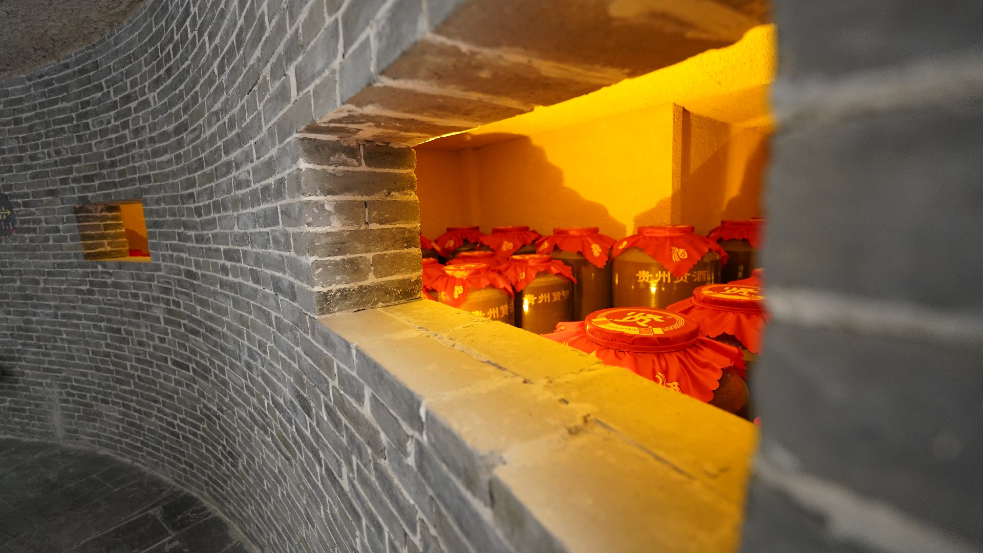 �����;��˹�ԭ��̬���ؾƽѣ������������Ƶı��⣬����һ���������Ļ�����